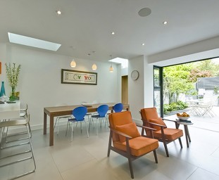 Minimalistická jedáleň